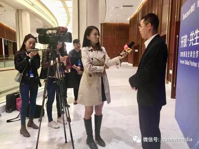 记者是无冕之王是谁说的_新闻记者无冕之王_记者无冕之王称号起源